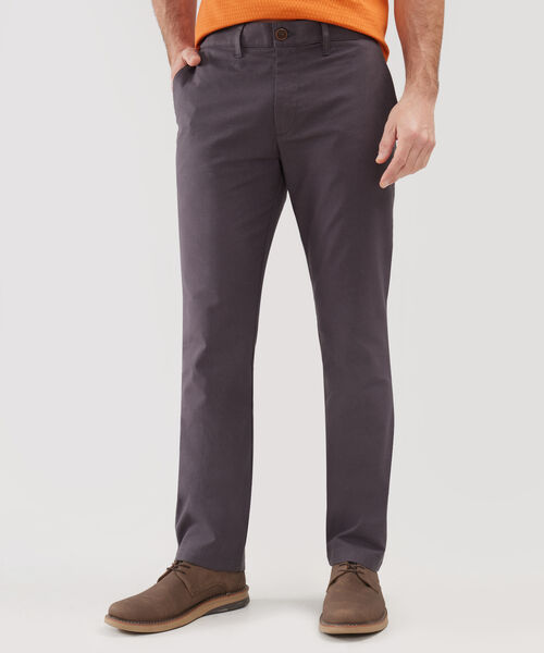 Pantalon Bolsillos Laterales Internos Y De Ribete Atras image number null