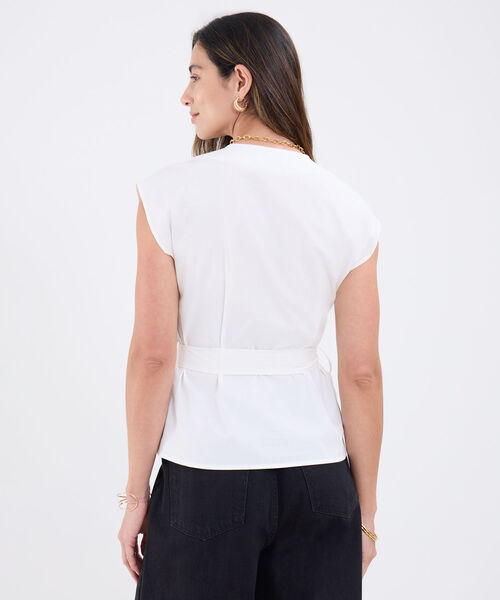 Blusa Con Alforzas Y Cinturon