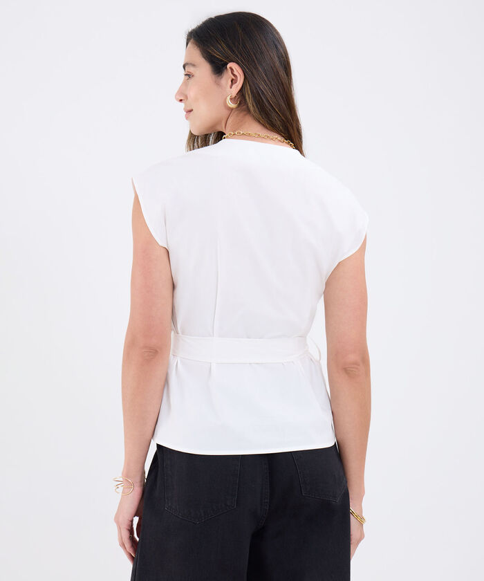 Blusa Con Alforzas Y Cinturon