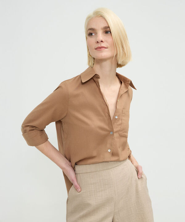 Camisa Manga Larga Con Bolsillo Unicolor En Lino image number null