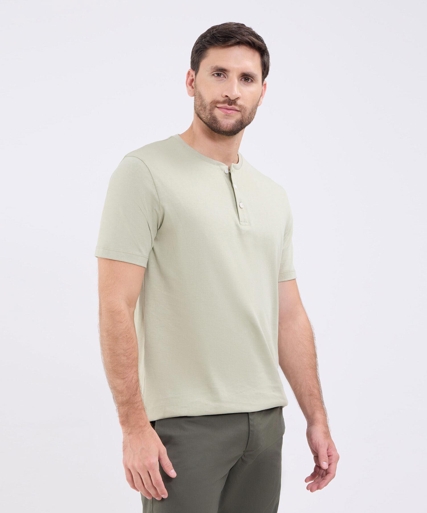 Camiseta Unicolor Cuello Henley Para Hombre