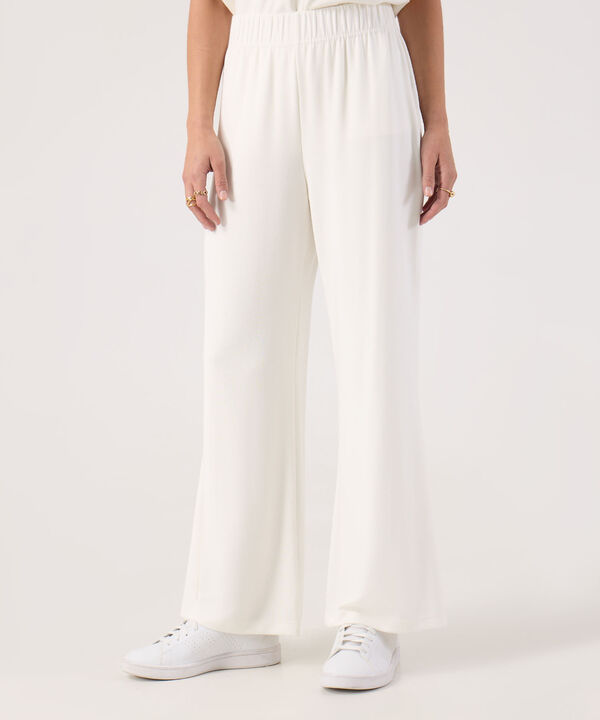 Pantalones fluidos
